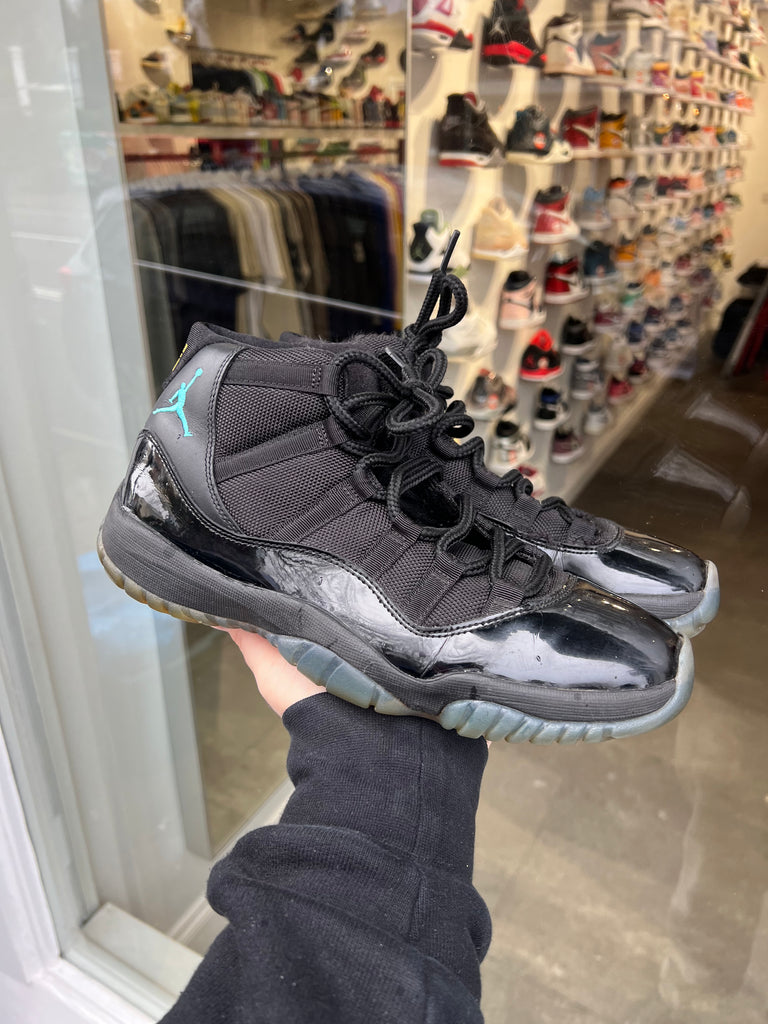 Jordan 11 deals shop
