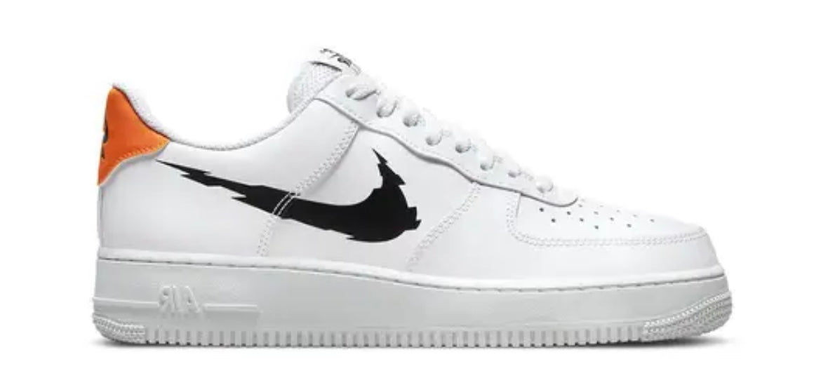 nike shoes with swoosh on front